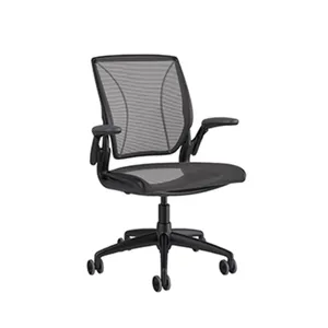 Humanscale World Chair Schreibtischstuhl mit weichen Rollen, schwarz