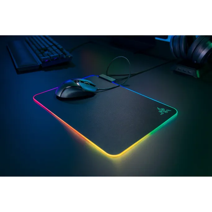 RAZER FIREFLY V2 Hard Gaming Mauspad