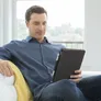 Logitech Slim Folio Hülle und Tastatur + Logitech Crayon für iPads 10,2"