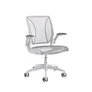 Humanscale World Chair Schreibtischstuhl mit weichen Rollen, weiß